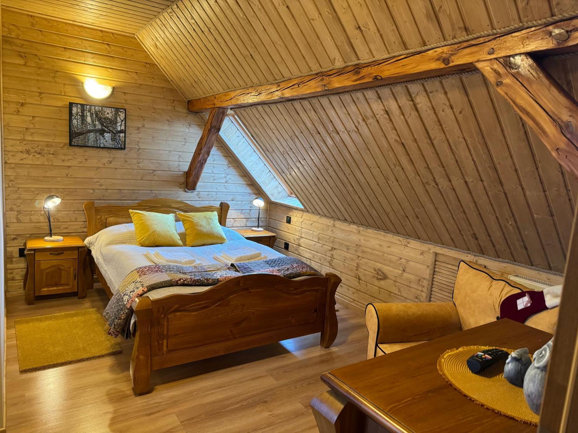 Kamien I Sowa Aparthotel Lipinki Luzyckie Ngoại thất bức ảnh