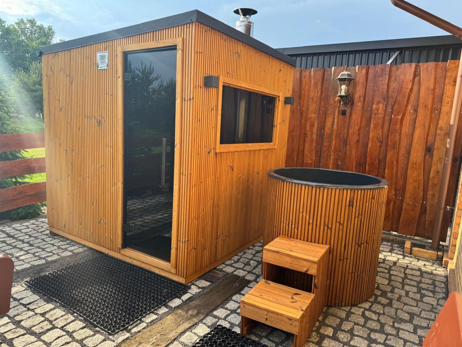 Kamien I Sowa Aparthotel Lipinki Luzyckie Phòng bức ảnh
