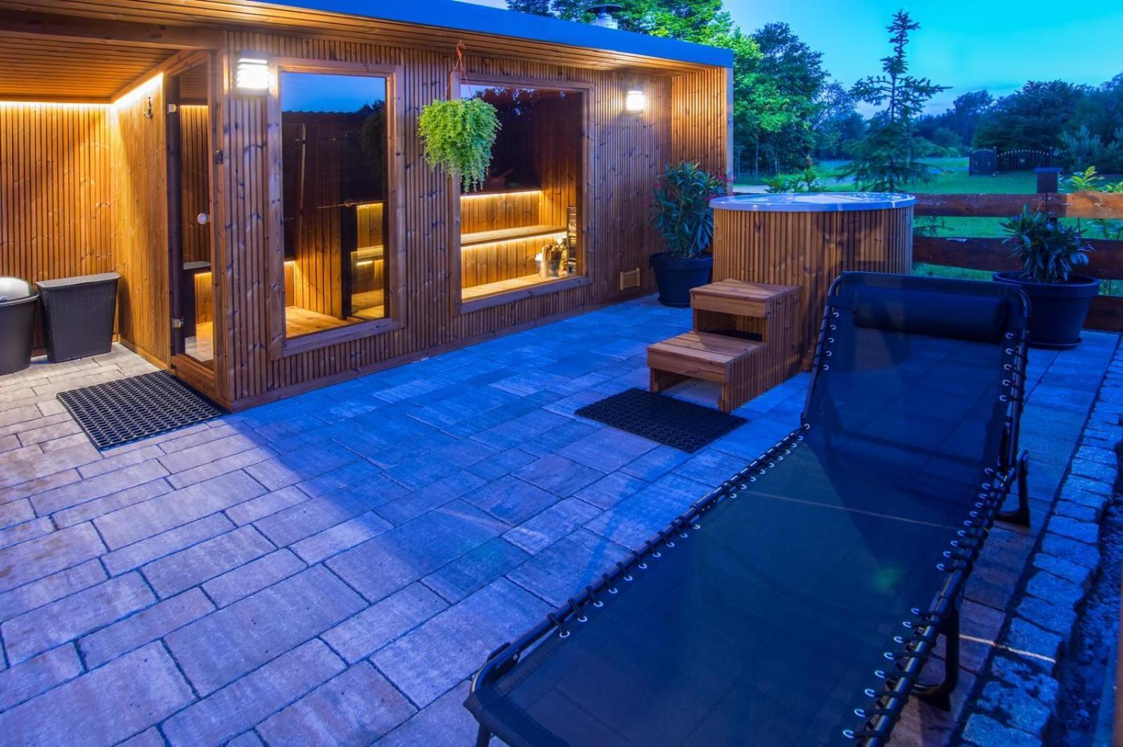 Kamien I Sowa Aparthotel Lipinki Luzyckie Ngoại thất bức ảnh
